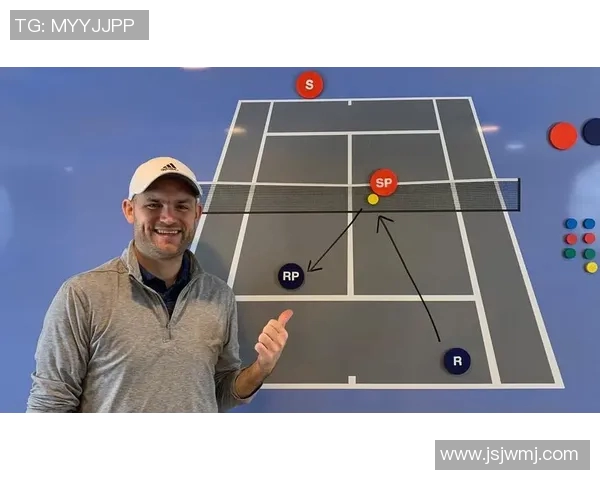 深圳网球队区域防守分析与战术调整的得失探讨